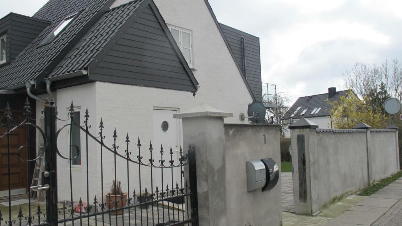 Guesthouse Sharon Apartments Aarhus Exterior photo